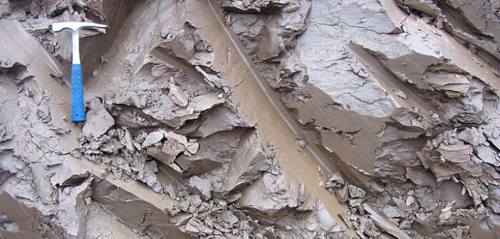 Image of clay soil in a quarry.